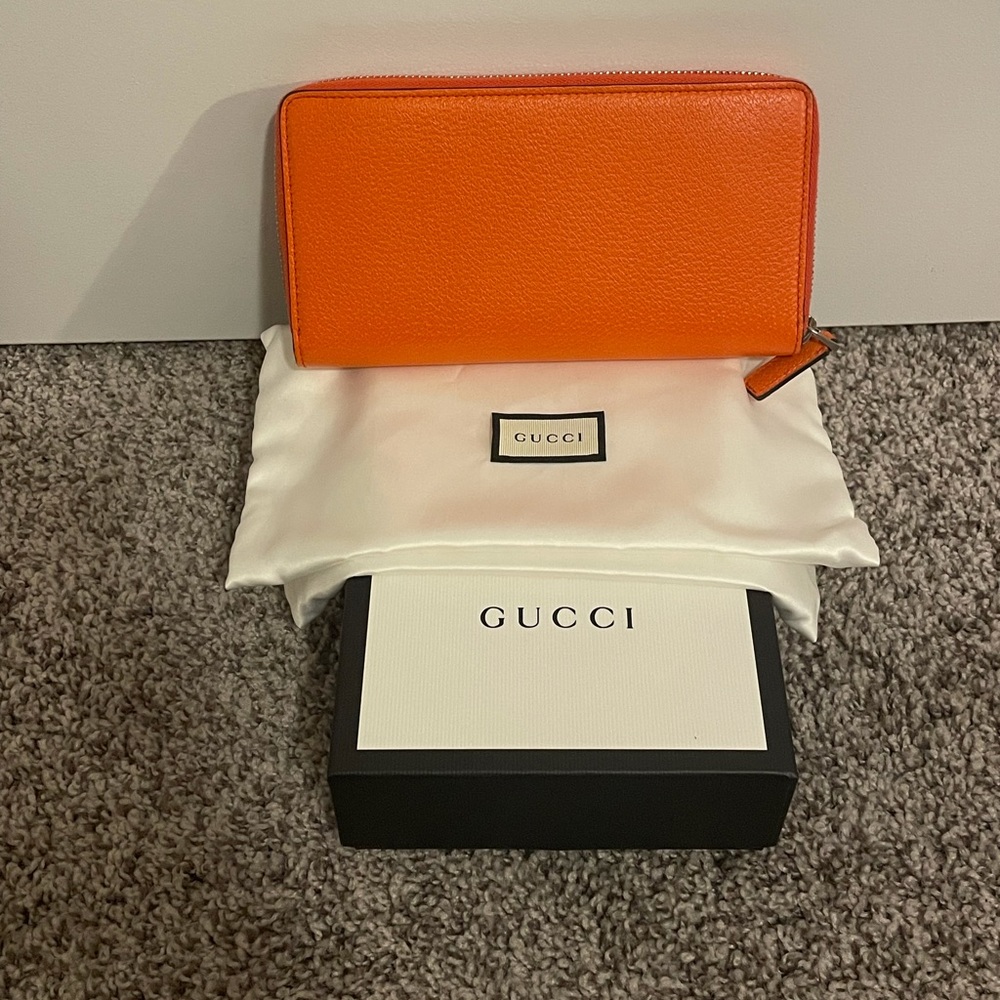 Gucci credit card holder